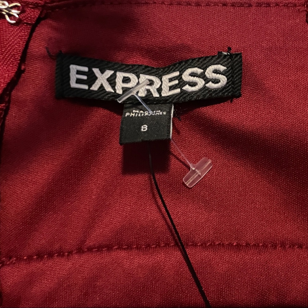 Express Vibrant Red Lace Midi Dress - Picture 2 of 4